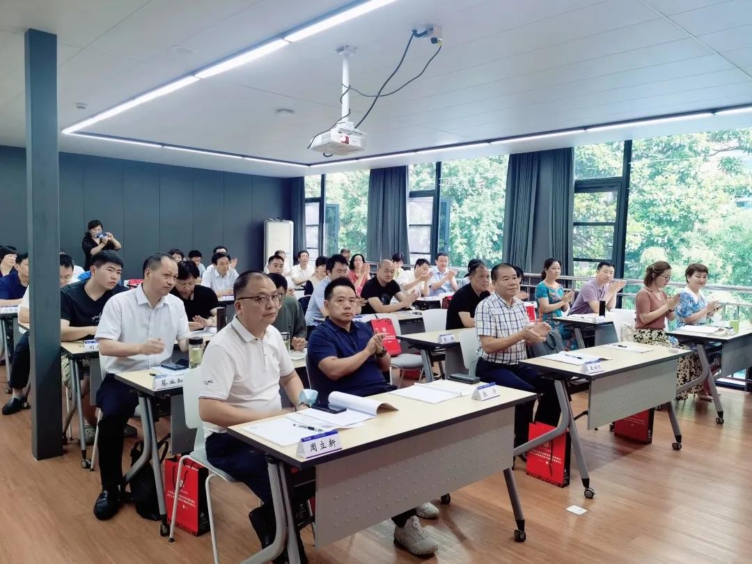 常德市人大常委會2021年第二期代表履職培訓班在上海復旦大學開班