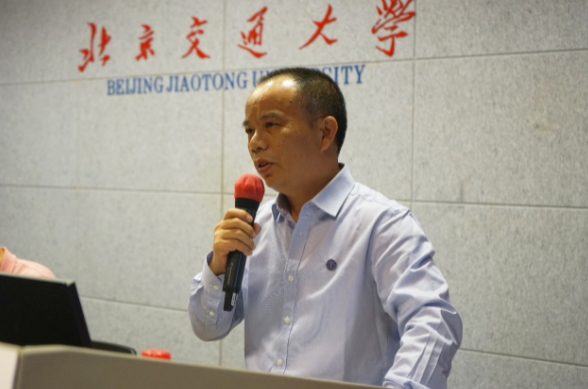 中車戚墅堰機車車輛工藝研究所有限公司2021年核心技術(shù)人才數(shù)字化專題研修班開班典禮在我校舉行