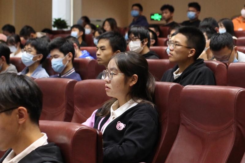 上海交大青馬學校舉辦第43期發展對象培訓班