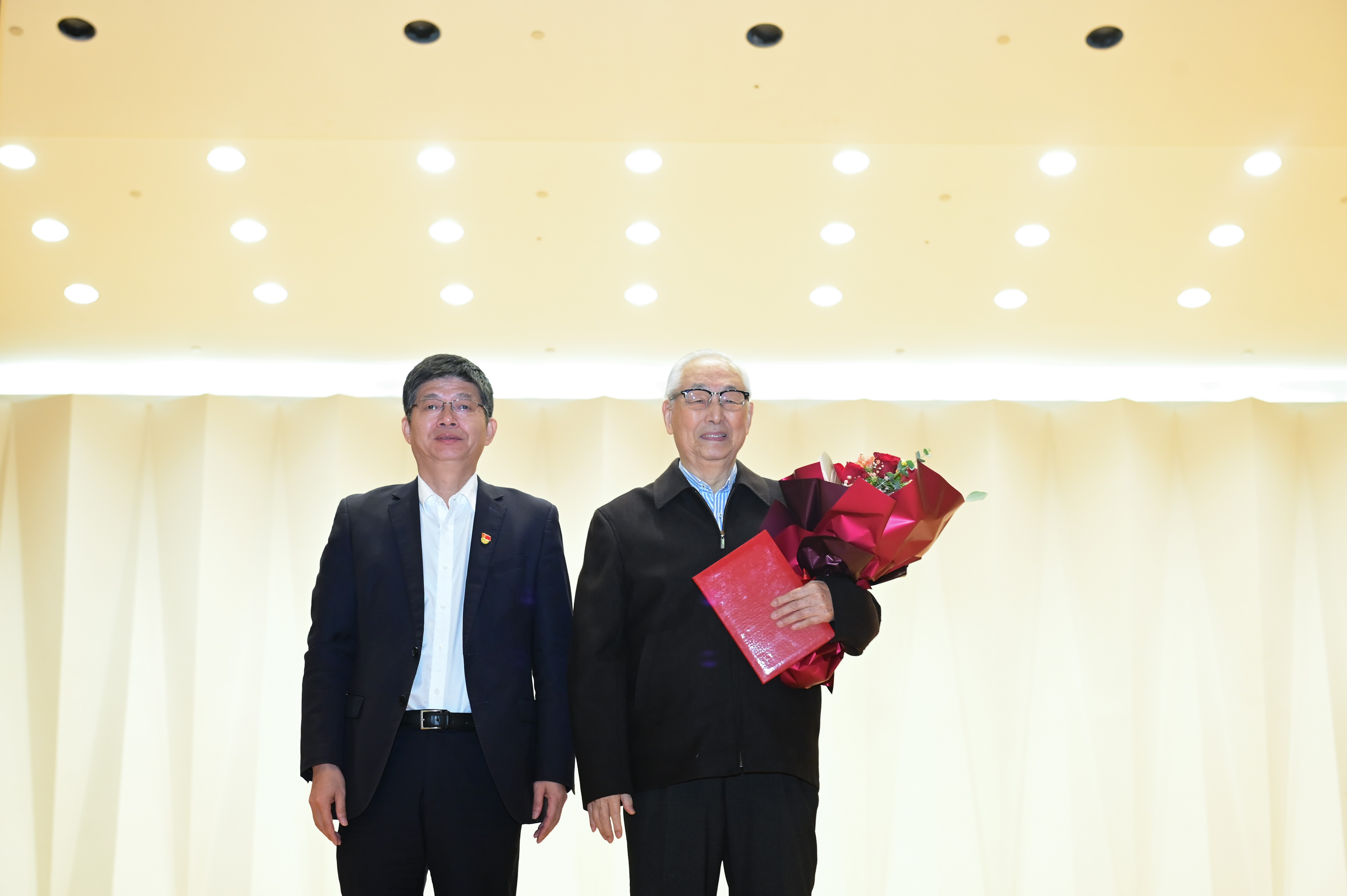 廈門大學學生馬克思主義理論研修班第十期結業暨第十二期開班典禮舉辦