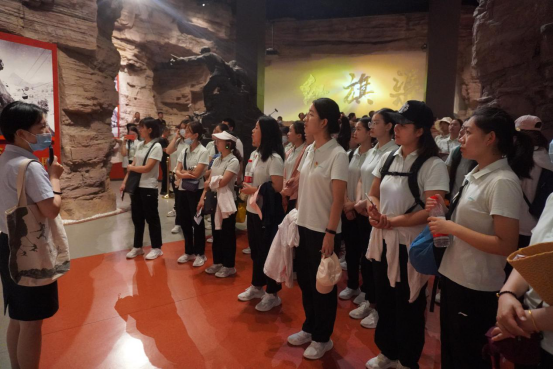 河南大學(xué)幼兒園黨史教育培訓(xùn)班赴紅旗渠學(xué)習(xí)