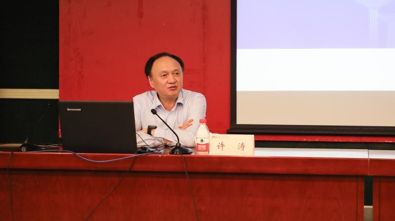 “汲取歷史智慧，擔當育人使命”——學校2021年度中青年干部教師、教工黨支部書記培訓班開班